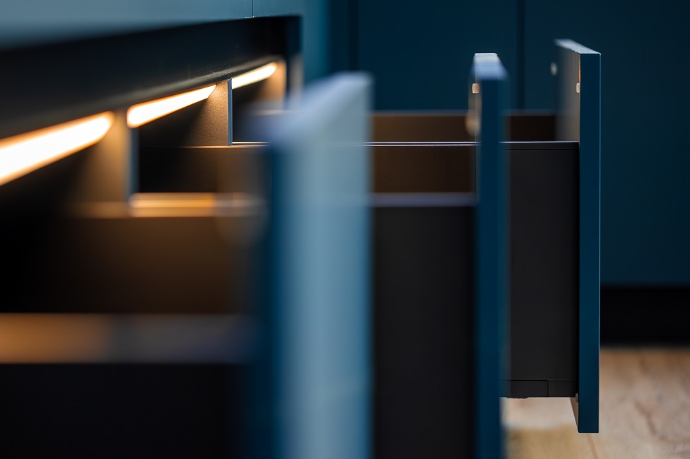 Najlepsze taśmy LED do podświetlenia mebli Najlepsze taśmy LED do podświetlenia mebli